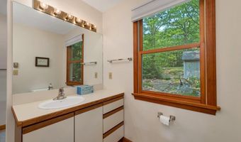 156 Big Barndoor Is, Alton, NH 03810