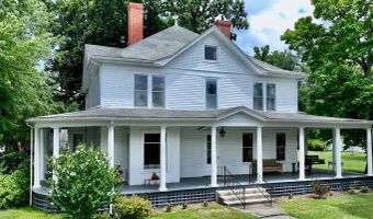 192 Clay St, Alderson, WV 24910