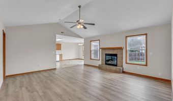 506 Santa Fe Ct, Baldwin City, KS 66006
