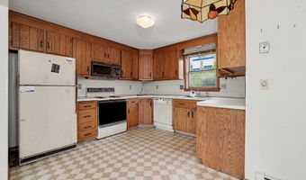 111 Daisy Cir, Bristol, CT 06010