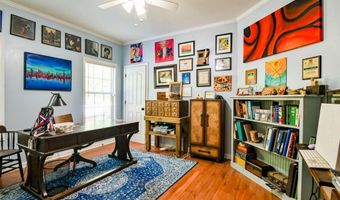 283 Creekside Dr, Arnoldsville, GA 30619