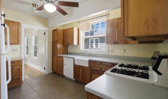 301 Elm St, Bennington, VT 05201