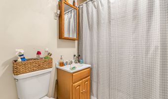 242 Pearl Harbor St, Bridgeport, CT 06610