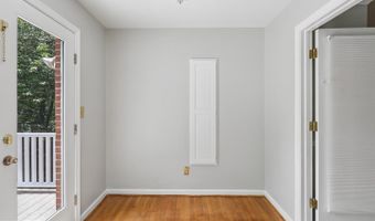5110 DUVALL Dr, Bethesda, MD 20816