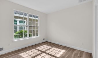 4 Quail Rd, Barnegat, NJ 08005
