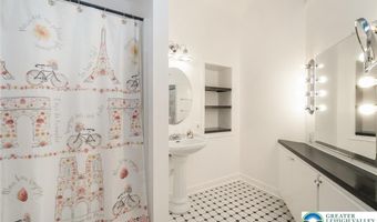 2331 S Filbert St, Allentown, PA 18103