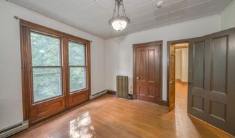 31 Franklin St, Belfast, ME 04915