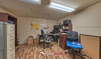 45 E Main St, Byron, WY 82412