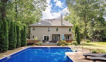 13 Colton Ct, Bayville, NJ 08721
