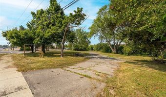 220 Meyer Rd, Amherst, NY 14226
