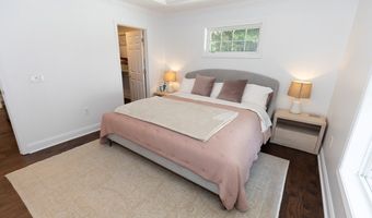 31 Merrill Rd, Clinton, CT 06413