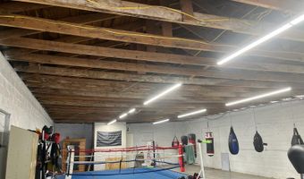 1250 S Slater St, Batesville, AR 72501