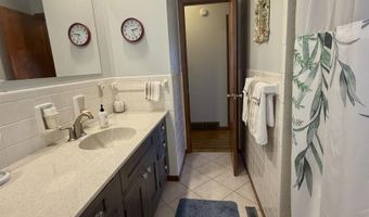 1511 Roosevelt Dr, Atlantic, IA 50022