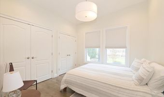17 Central Ave, Amityville, NY 11701