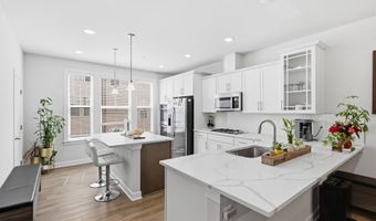 7277 NITTANY Ln, Alexandria, VA 22306