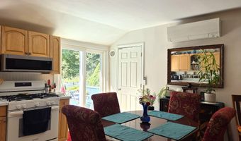 272 Belmont Ave, Belfast, ME 04915