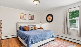 226 Tourtellot Hill Rd, Glocester, RI 02814