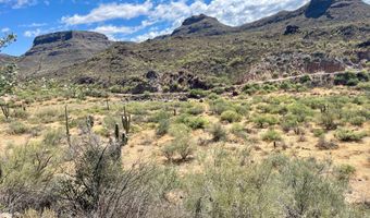 S Tillys Trail, Black Canyon City, AZ 85324
