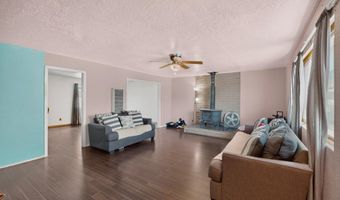 224 Margarets Ln, Bernalillo, NM 87004