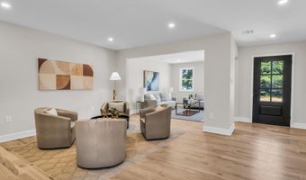 68 Sherman Ave, Bayville, NJ 08721