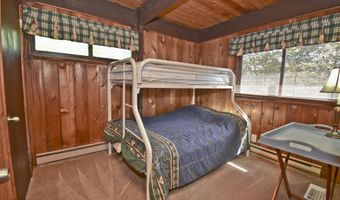 37 Lakeview Dr, Albrightsville, PA 18210