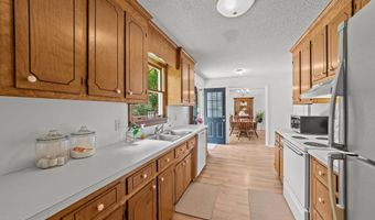 918 Circle Dr, Angier, NC 27501