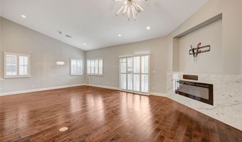 82 Moonlight Village Ln, Henderson, NV 89012
