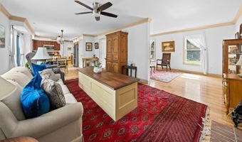 28 STATEN Dr, Hockessin, DE 19707