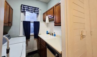 211 N. Main St, Alexis, IL 61412