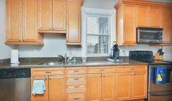 165 KING GEORGE St, Annapolis, MD 21401