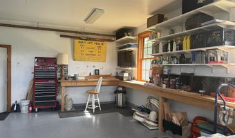 310 Alpine Ln, Burke, VT 05832