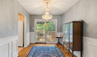 8502 WOODBINE Ln, Annandale, VA 22003