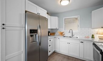 75-5863 KUAKINI Hwy 108, Kailua Kona, HI 96740