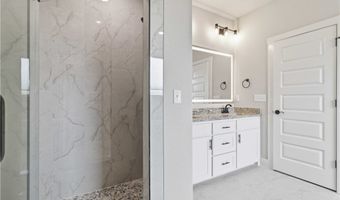 6704 Orange Ave, Bentonville, AR 72713