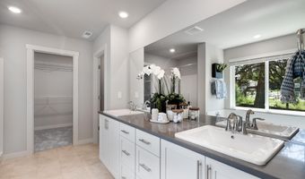 63233 Carly Ln, Bend, OR 97701