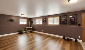 6828 Aurora Dr, Akeley, MN 56433