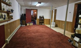381 Birch St, Bangor, ME 04401