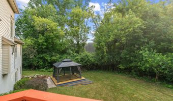 4055 Pontiac Trl, Ann Arbor, MI 48105