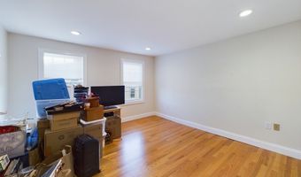 773 E 6th St, Boston, MA 02127