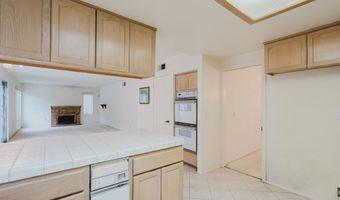 5033 Nighthawk Way, Oceanside, CA 92056