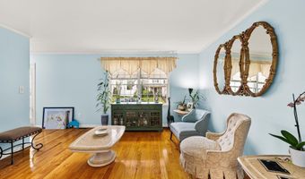 20 Cannonball Dr, Barnegat, NJ 08005
