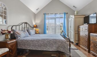 6 ELCO Ct, Bayonne, NJ 07002
