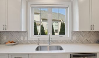 3250 Brackley Dr, Ann Arbor, MI 48105