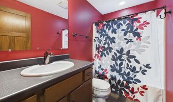 812 S 5th Ave, Brandon, SD 57005