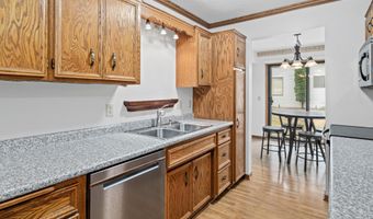 8574 134th St W, Apple Valley, MN 55124