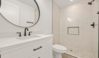 1905 N TAYLOR St, Arlington, VA 22207