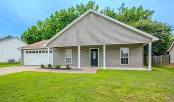 218 Hunters Run Dr, Benton, AR 72015