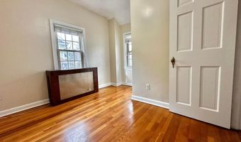 2701 13TH St S, Arlington, VA 22204