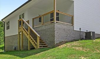 305 Shadows Lawn Dr, Athens, TN 37303