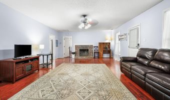 407 W Main St, Blue Mountain, MS 38610
